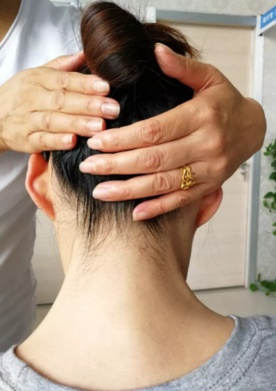 錘擊療法，錘鑿療法,錘正療法